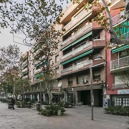 51Sam1021 - Modern Apartment Near Montjuic Barcelona Bagian luar foto